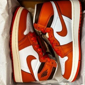 Brand New! Air Jordan 1
‘Starfish’